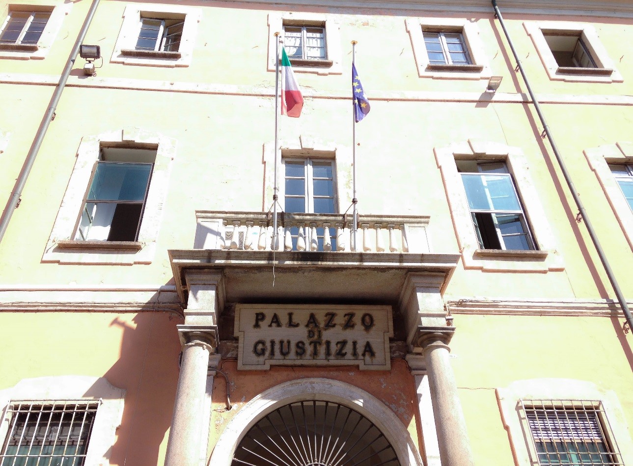 «È il “Sistema Pavia”, bellezza, il paradiso per pochi...»