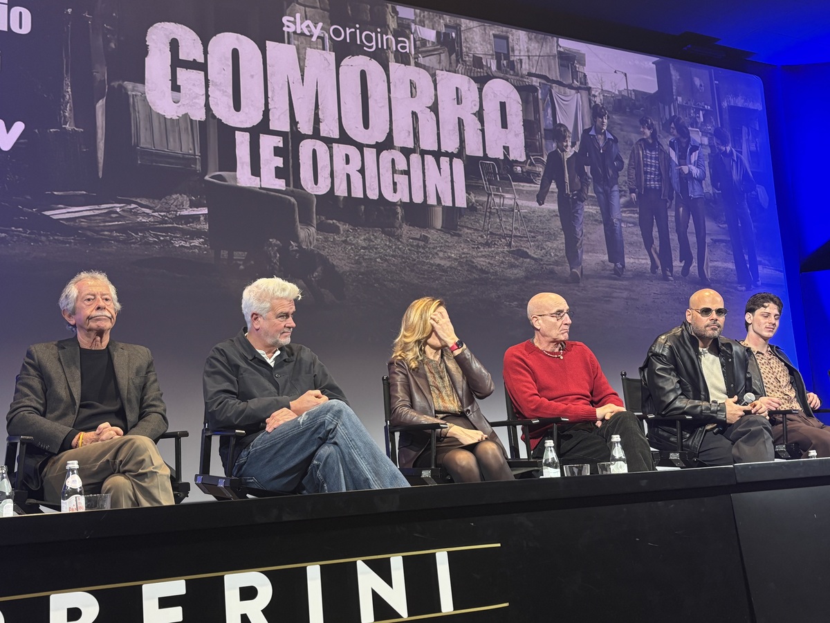 “Gomorra – Le Origini” – di Alessia de Antoniis "Gomorra - Le Origini" - di Alessia de Antoniis
