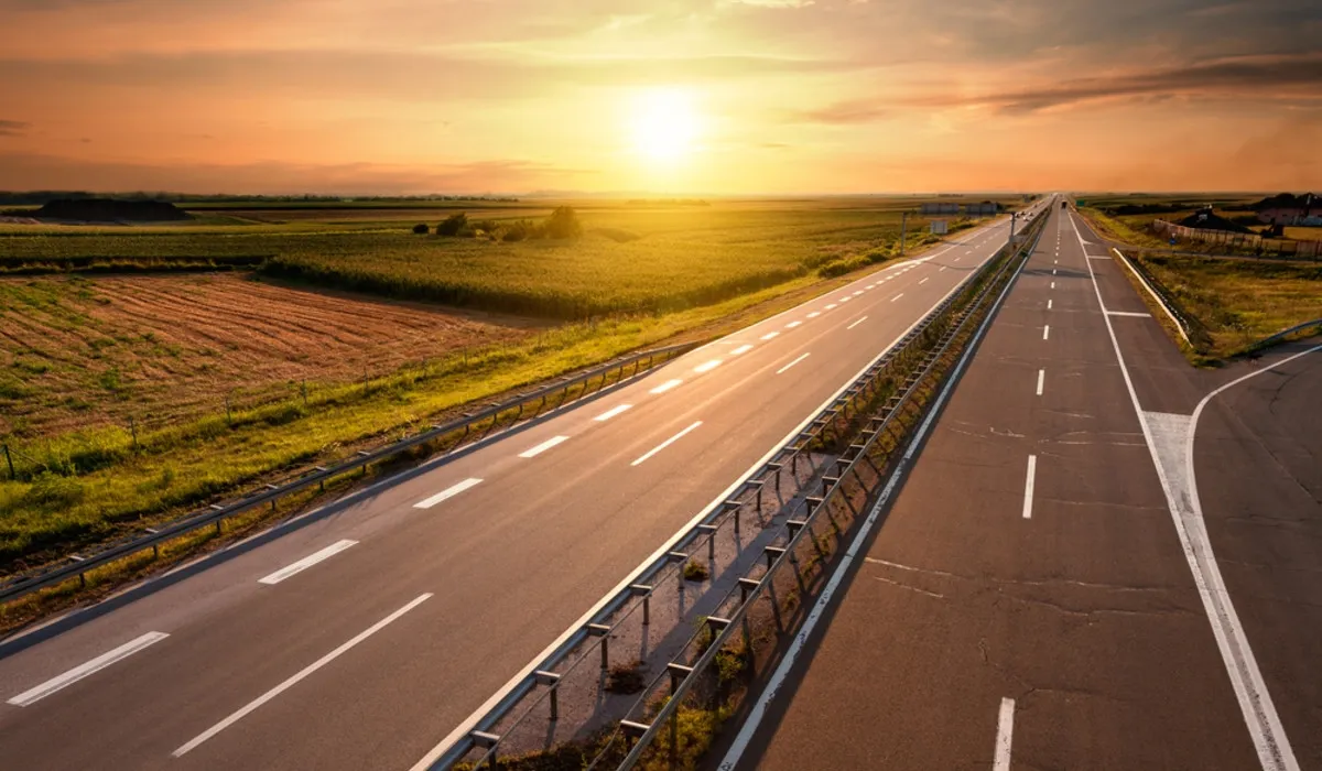 Strada statale o autostrada? Come scegliere il percorso giusto
