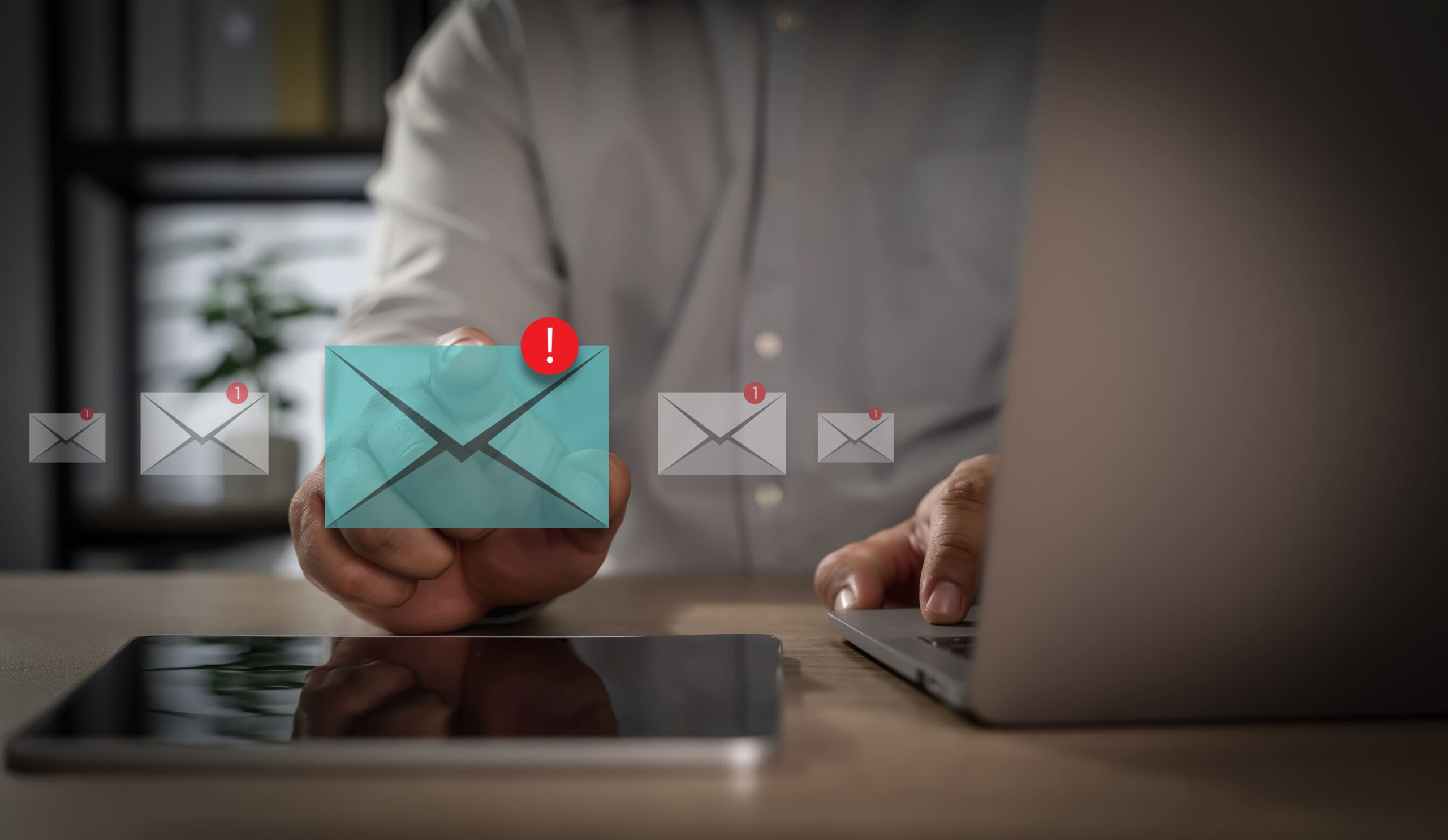 Obbligo di PEC per Amministratori di Società: Scadenza alle porte