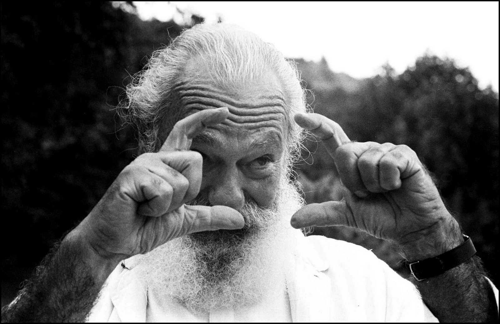 “L’Asia dentro l’imbrunire”: Piero Ambrosi sulle orme di Terzani “L’Asia dentro l’imbrunire”: Piero Ambrosi sulle orme di Terzani