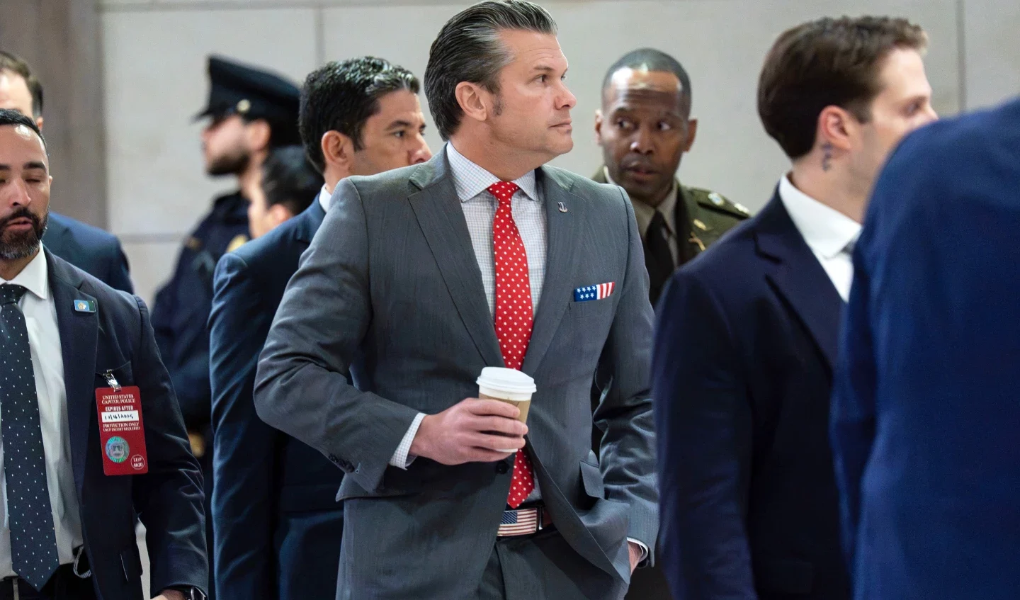 Hegseth non renderà pubblico il video dell'uccisione di sopravvissuti all'attacco Usa contro una barca nei Caraibi Hegseth non renderà pubblico il video dell'uccisione di sopravvissuti all'attacco Usa contro una barca nei Caraibi