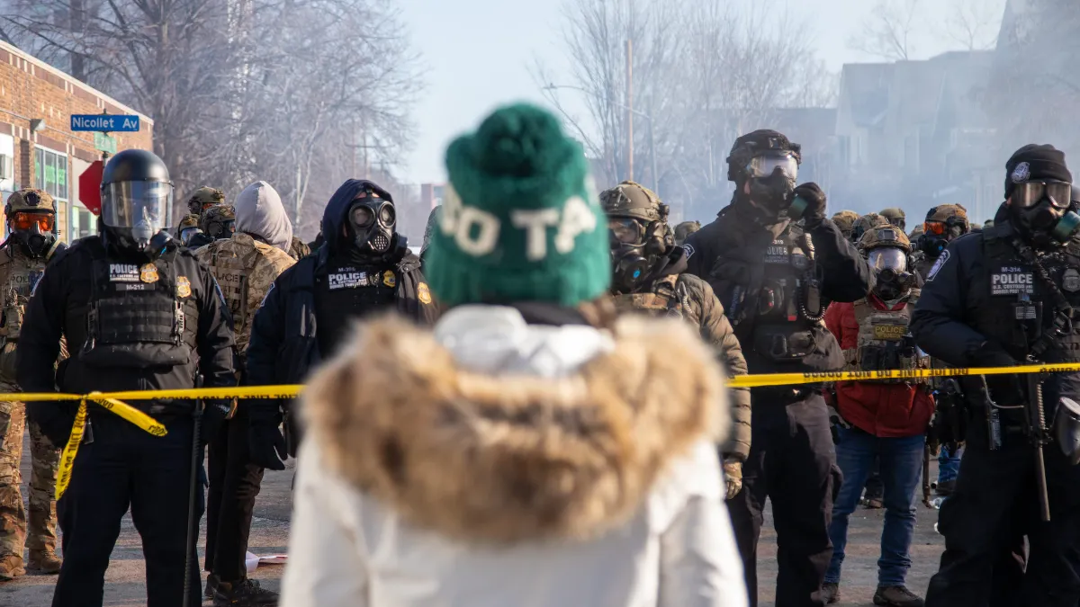 Meta blocca la condivisione sui social del sito Ice list che monitora gli agenti anti-immigrazione