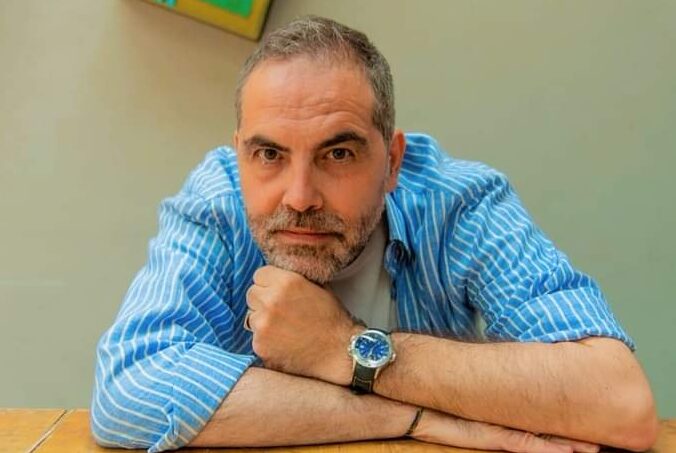 Leo Malinverno torna a Roma tra misteri, omicidi e inganni: una trilogia noir che tiene il fiato sospeso