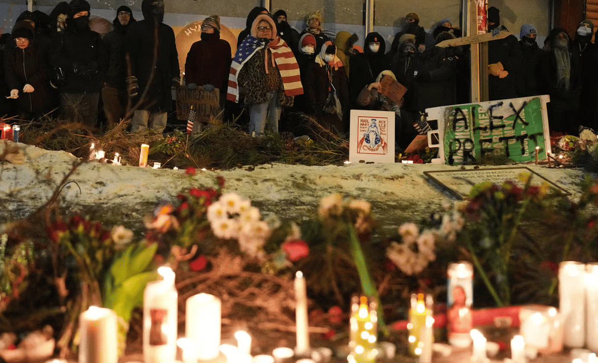 Alex Pretti, il video integrale dimostra che è stato brutalmente assassinato e sbugiarda Trump e Ice