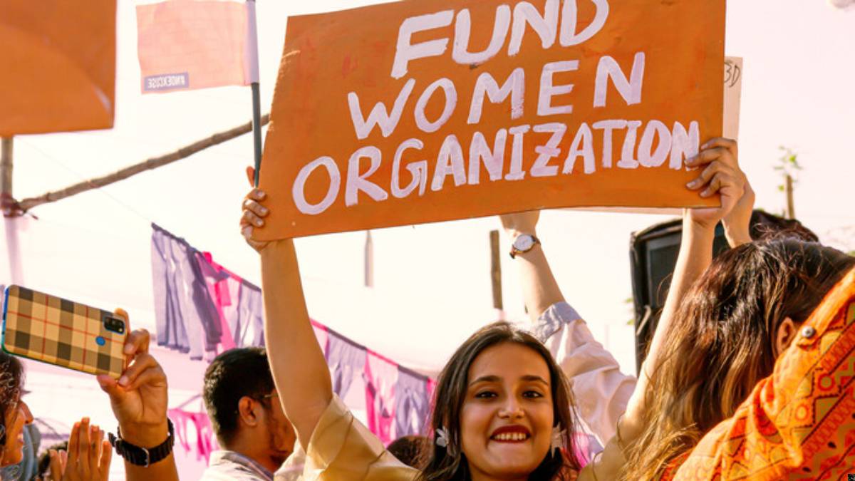 Tagli agli aiuti umanitari, a rischio milioni di donne: UN Women Italia rilancia con il fundraising Tagli agli aiuti umanitari, a rischio milioni di donne: UN Women Italia rilancia con il fundraising