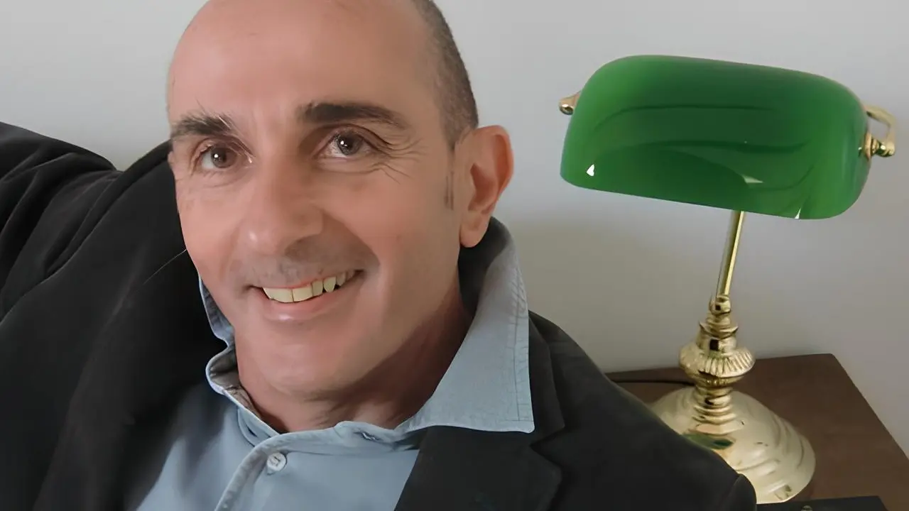 Un crime gourmand ambientato a Bergamo che usa il cibo per indagare corpi, solitudini, giustizia e morte con ironia Un crime gourmand ambientato a Bergamo che usa il cibo per indagare corpi, solitudini, giustizia e morte con ironia