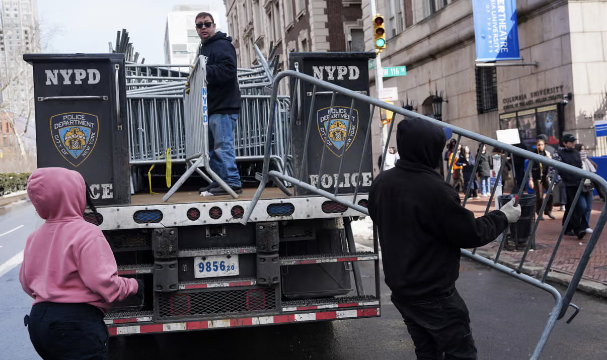 Screenshot 2026-02-26 alle 21.46.34 Agenti Ice entrano con l'inganno nella Columbia University per arrestare una studentessa: polemiche