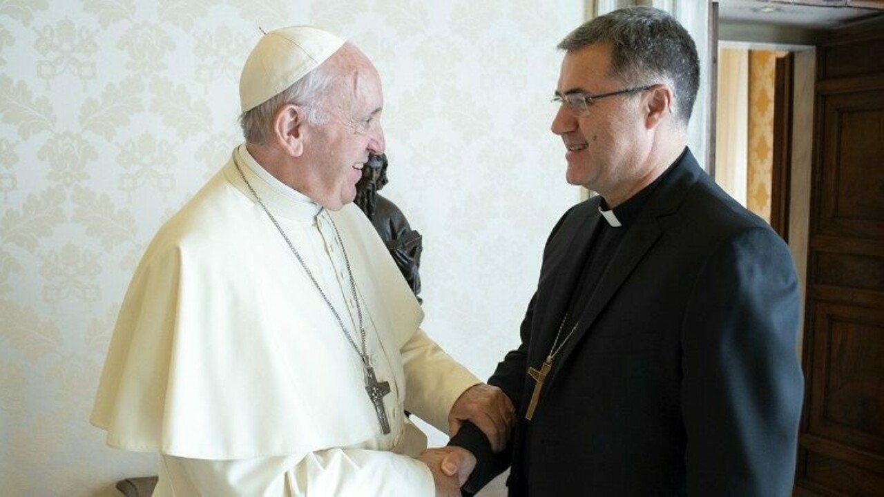 L’arcivescovo di Palermo Lorefice accusa Italia e Ue per i migranti morti: ondata di insulti e minacce social