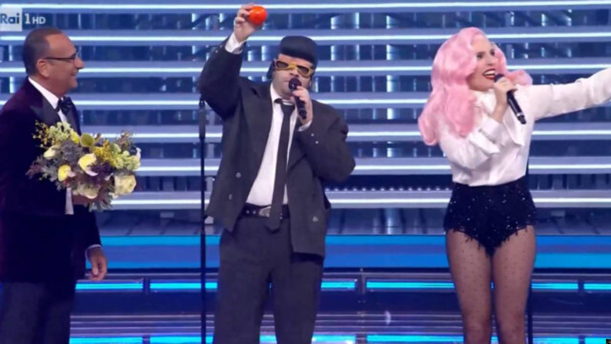 Effetto Pitony: quando il feed anticipa il palco