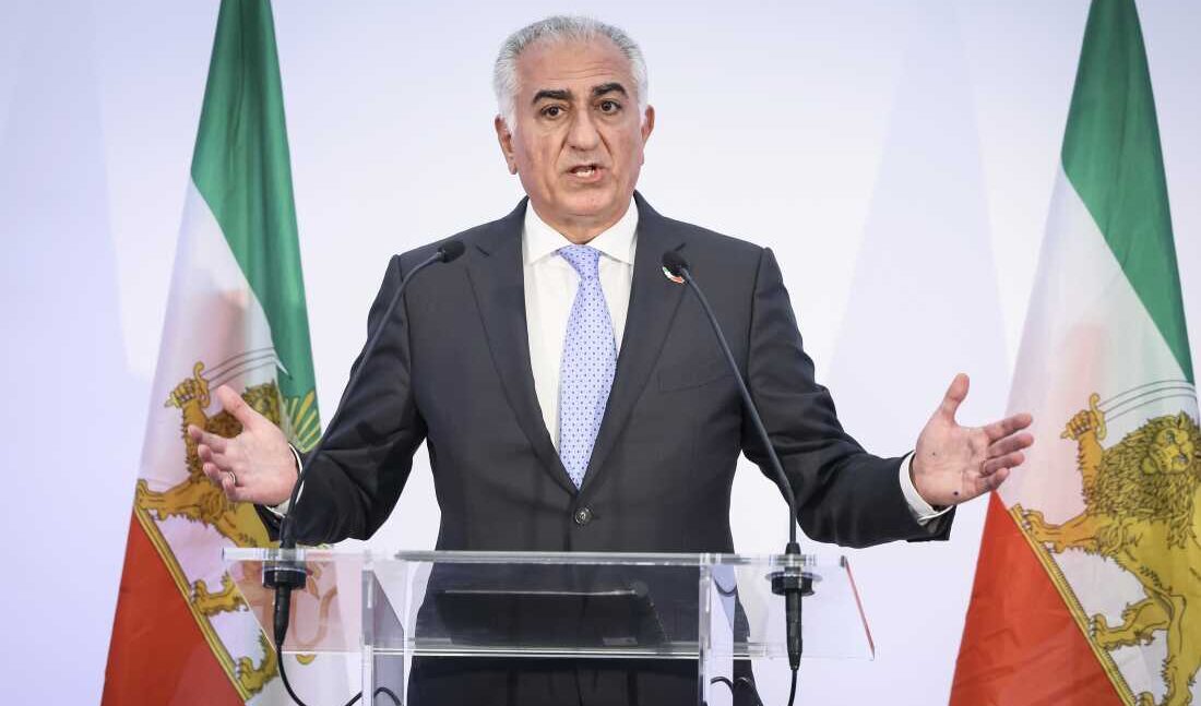 Per il "nuovo Iran" Israele punta sul figlio del vecchio Scià: una scommessa pericolosa