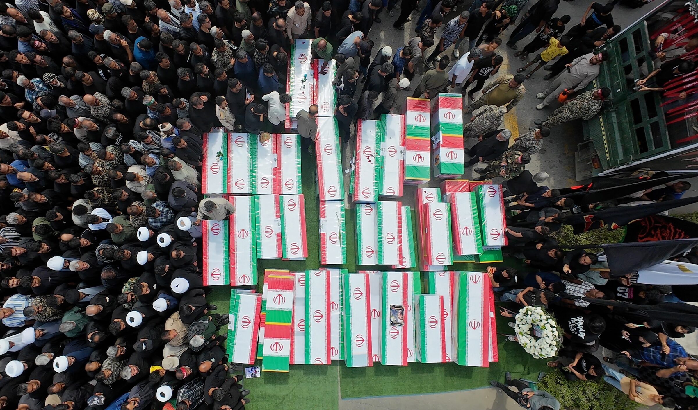 L'Iran e le 168 bambine massacrate su mandato di Trump e Netanyahu, capi di due Stati-canaglia