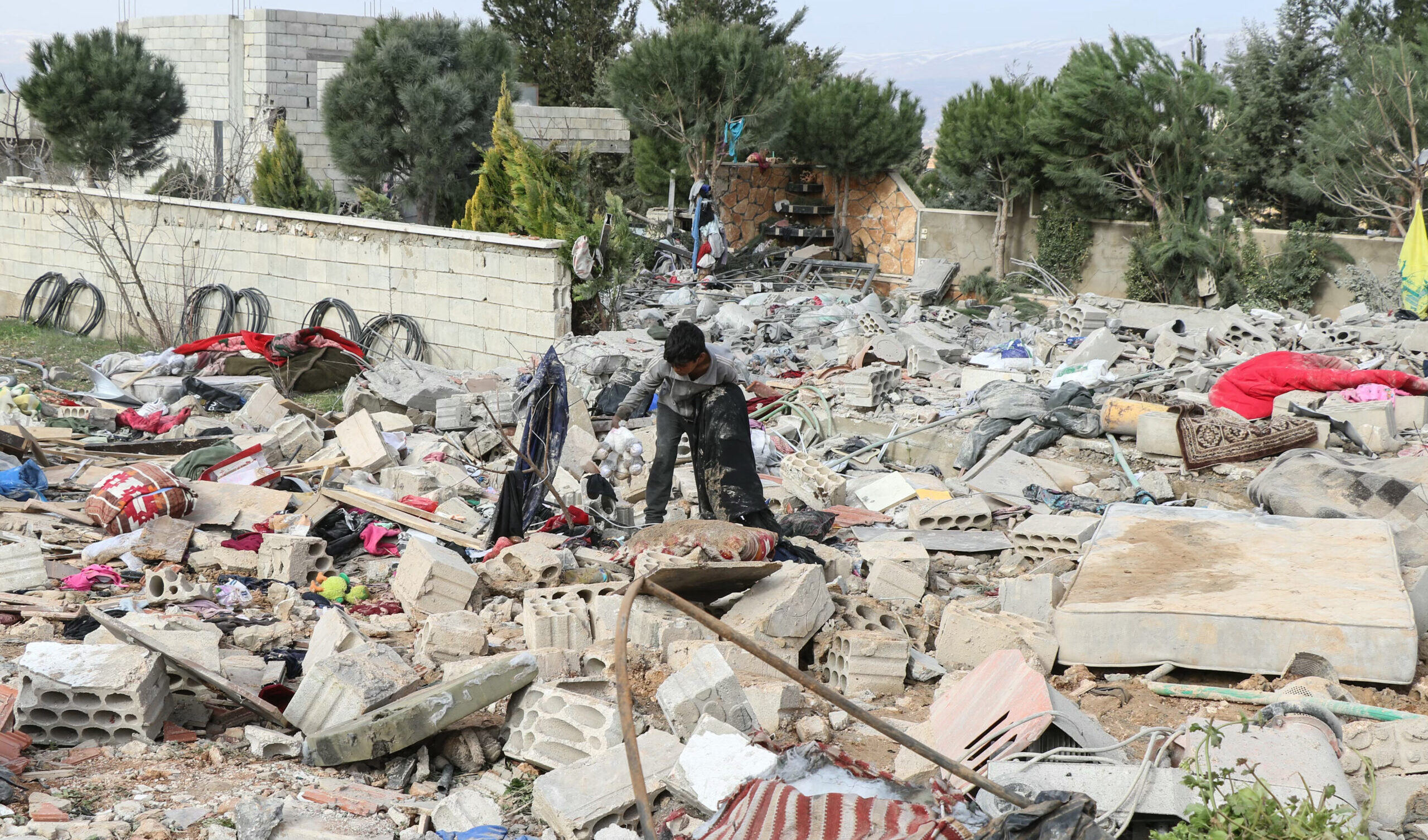 Dramma Libano: 634 morti e 700 mila sfollati mentre Israele minaccia di invadere il paese