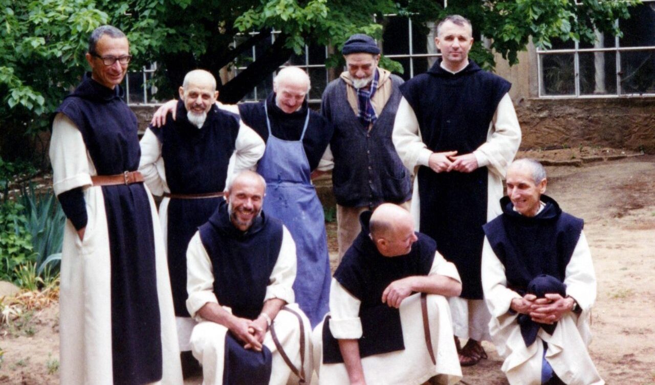 Memoria: i monaci di Tibhirine e padre Robert Prevost restarono accanto alla gente nonostante le violenze Memoria: i monaci di Tibhirine e padre Robert Prevost restarono accanto alla gente nonostante le violenze