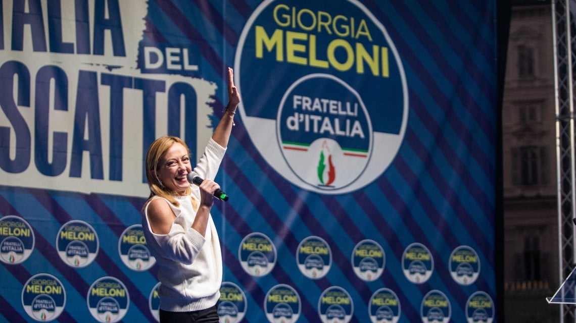 Prima di criticare gli antifascisti Meloni vada a piedi scalzi alle Fosse Ardeatine e alla stazione di Bologna