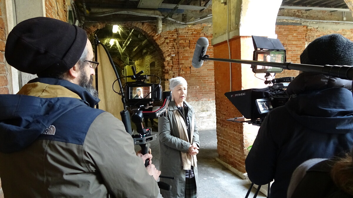 Ottavia Piccolo – Le Farfalle della Giudecca – Le Farfalle della Giudecca, il documentario sul carcere femminile – intervista a Rosa Lina Galantino di Alessia de Antoniis Ottavia Piccolo - Le Farfalle della Giudecca - Le Farfalle della Giudecca, il documentario sul carcere femminile - intervista a Rosa Lina Galantino di Alessia de Antoniis