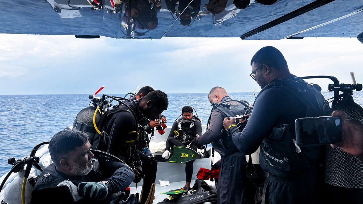 Maldive_missione estrema e il mistero della GoPro (1) Maldive: Grotta di Alimathaa, missione estrema e il mistero della GoPro