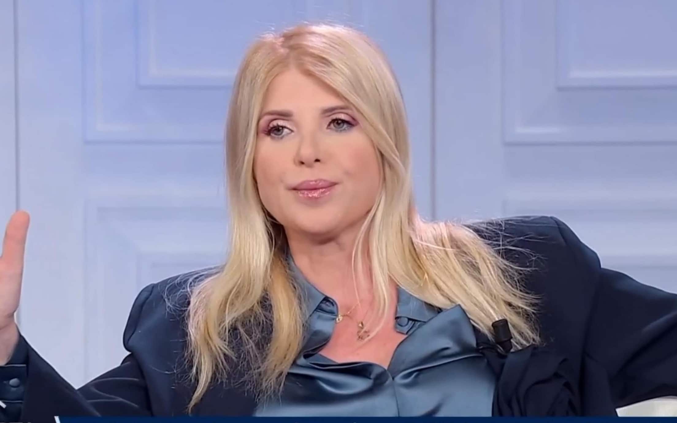 Il caso Borrelli e la deriva dell’opinionismo televisivo: quando il dibattito sostituisce l’informazione Il caso Borrelli e la deriva dell’opinionismo televisivo: quando il dibattito sostituisce l’informazione