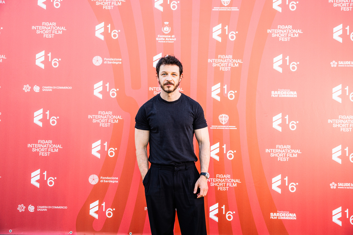 Andrea Bosca – 16a edizione del Figari International Short Film Fest – Golfo Aranci – intervista di Alessia de Antoniis – ph francybrigu Andrea Bosca - 16a edizione del Figari International Short Film Fest - Golfo Aranci - intervista di Alessia de Antoniis