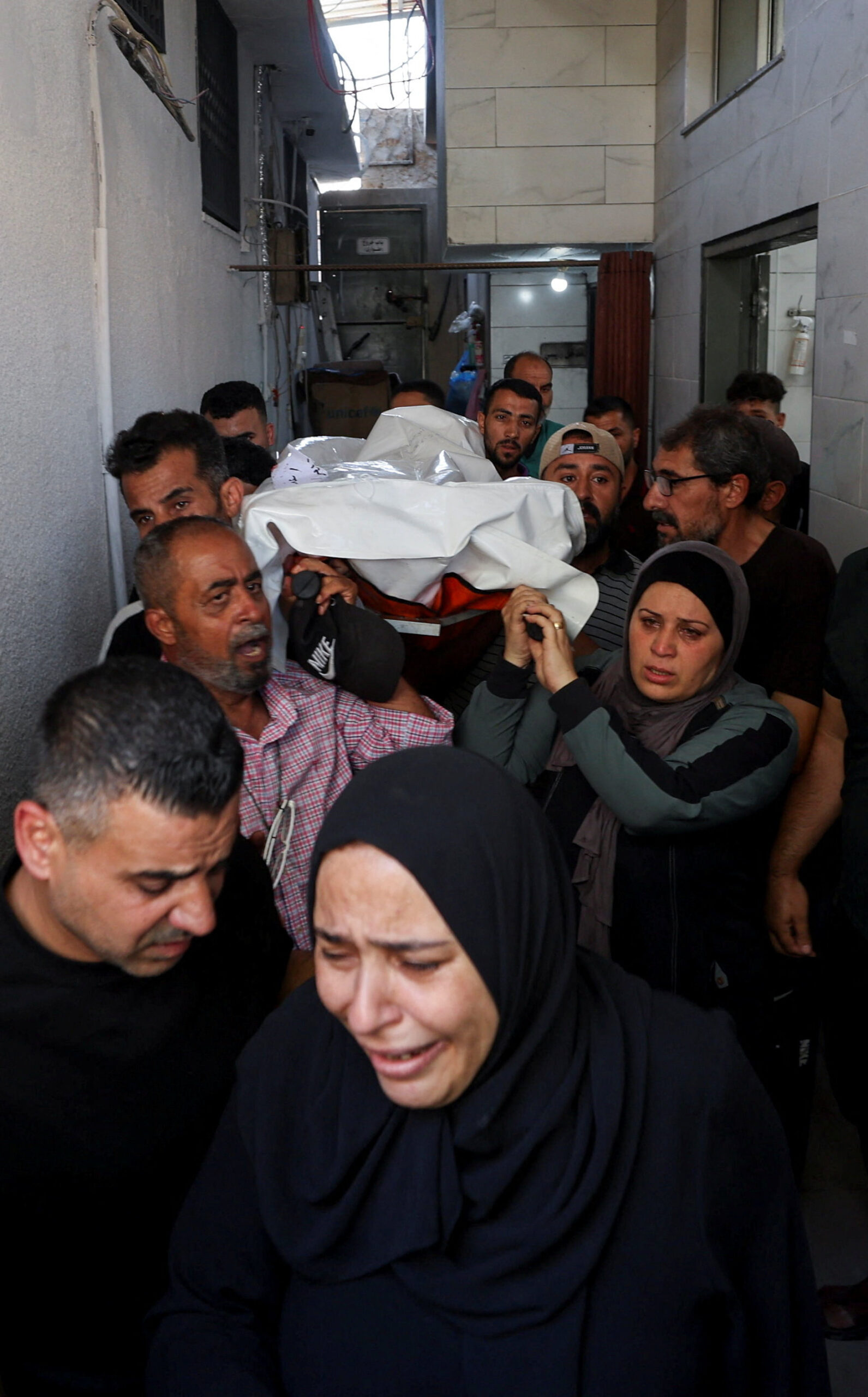 Gaza: Israele uccide una giovane attivista dell'Unicef mentre andava a scuola per sostenere un esame Gaza: Israele uccide una giovane attivista dell'Unicef mentre andava a scuola per sostenere un esame