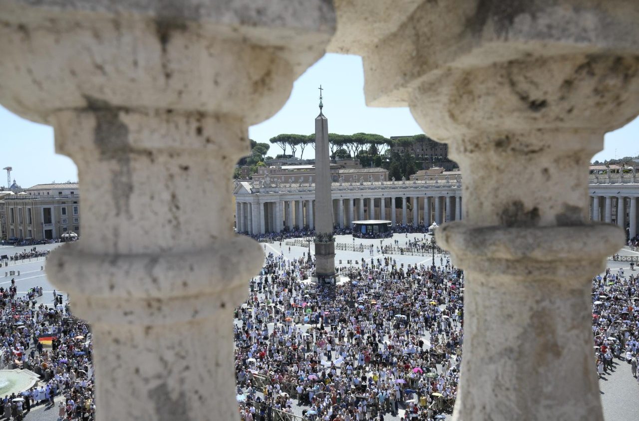 Papa Leone XIV denuncia le violenze in Ucraina e Russia e chiede il rispetto del diritto umanitario e della diplomazia Papa Leone XIV denuncia le violenze in Ucraina e Russia e chiede il rispetto del diritto umanitario e della diplomazia