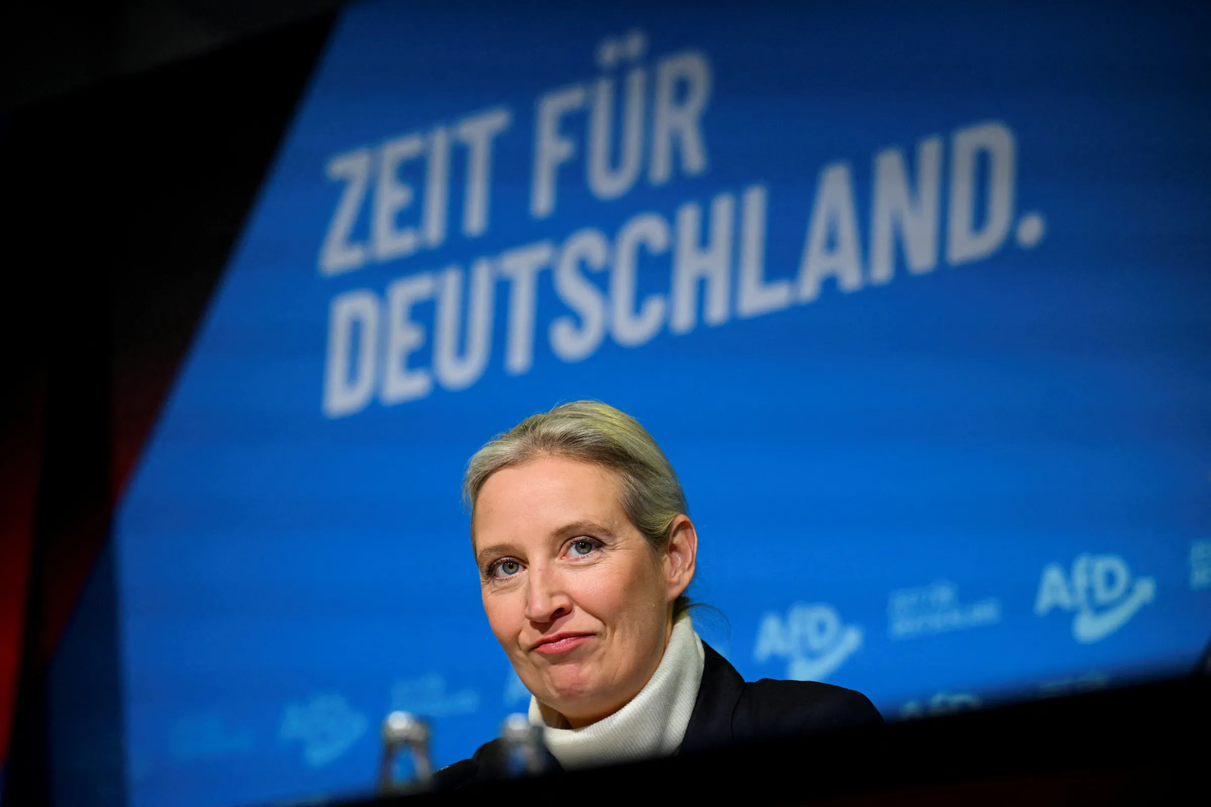 AfD prepara lo sbarco a Mosca: Weidel vuole incontrare Putin per riportare il gas russo e sfidare Berlino e Bruxelles AfD prepara lo sbarco a Mosca: Weidel vuole incontrare Putin per riportare il gas russo e sfidare Berlino e Bruxelles
