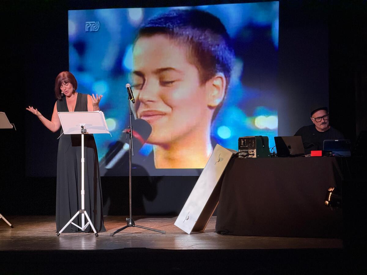 Silvia Salemi – La voce nel cassetto – Todi Festival-2 Silvia Salemi - La voce nel cassetto - Todi Festival- intervista di Alessia de Antoniis