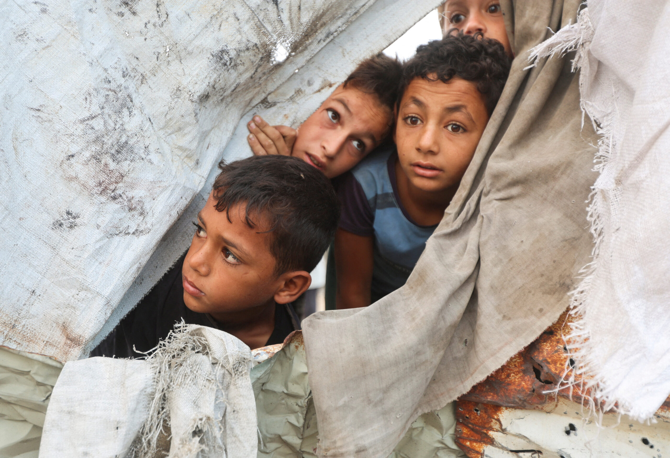 Gaza: muore dopo una settimana di agonia il bimbo di 4 anni colpito dalle bombe israeliane Gaza: muore dopo una settimana di agonia il bimbo di 4 anni colpito dalle bombe israeliane