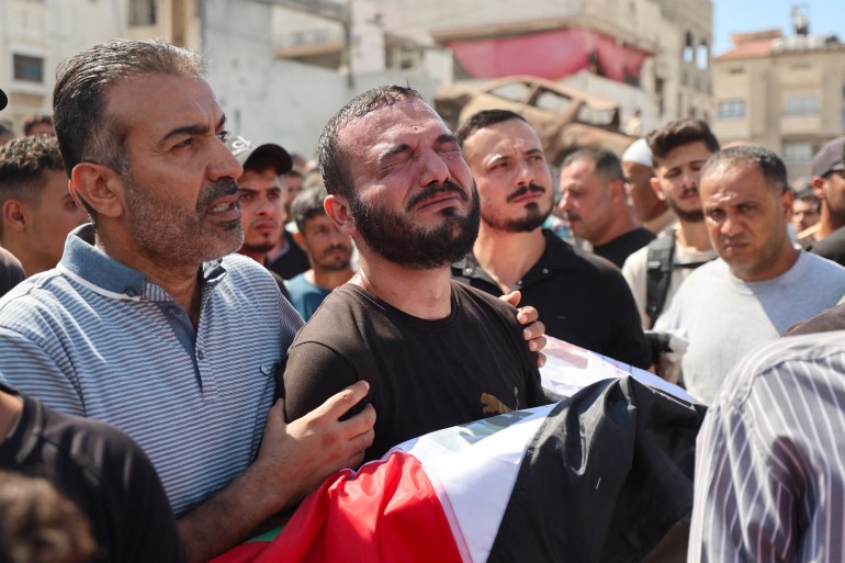 Gaza, tre attacchi israeliani in poche ore: ucciso un palestinese a Khan Younis Gaza, tre attacchi israeliani in poche ore: ucciso un palestinese a Khan Younis