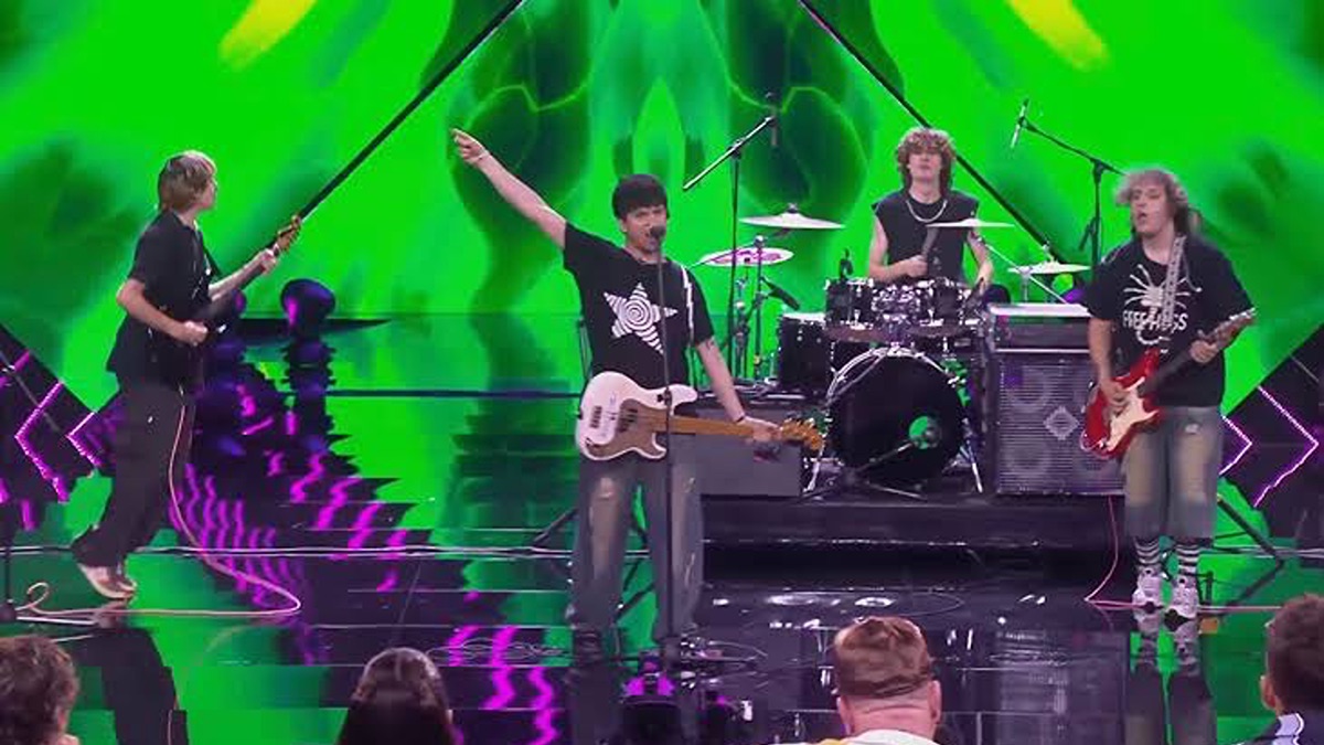 X Factor, la follia punk rock degli Scraffs conquista Gabbani X Factor, la follia punk rock degli Scraffs conquista Gabbani